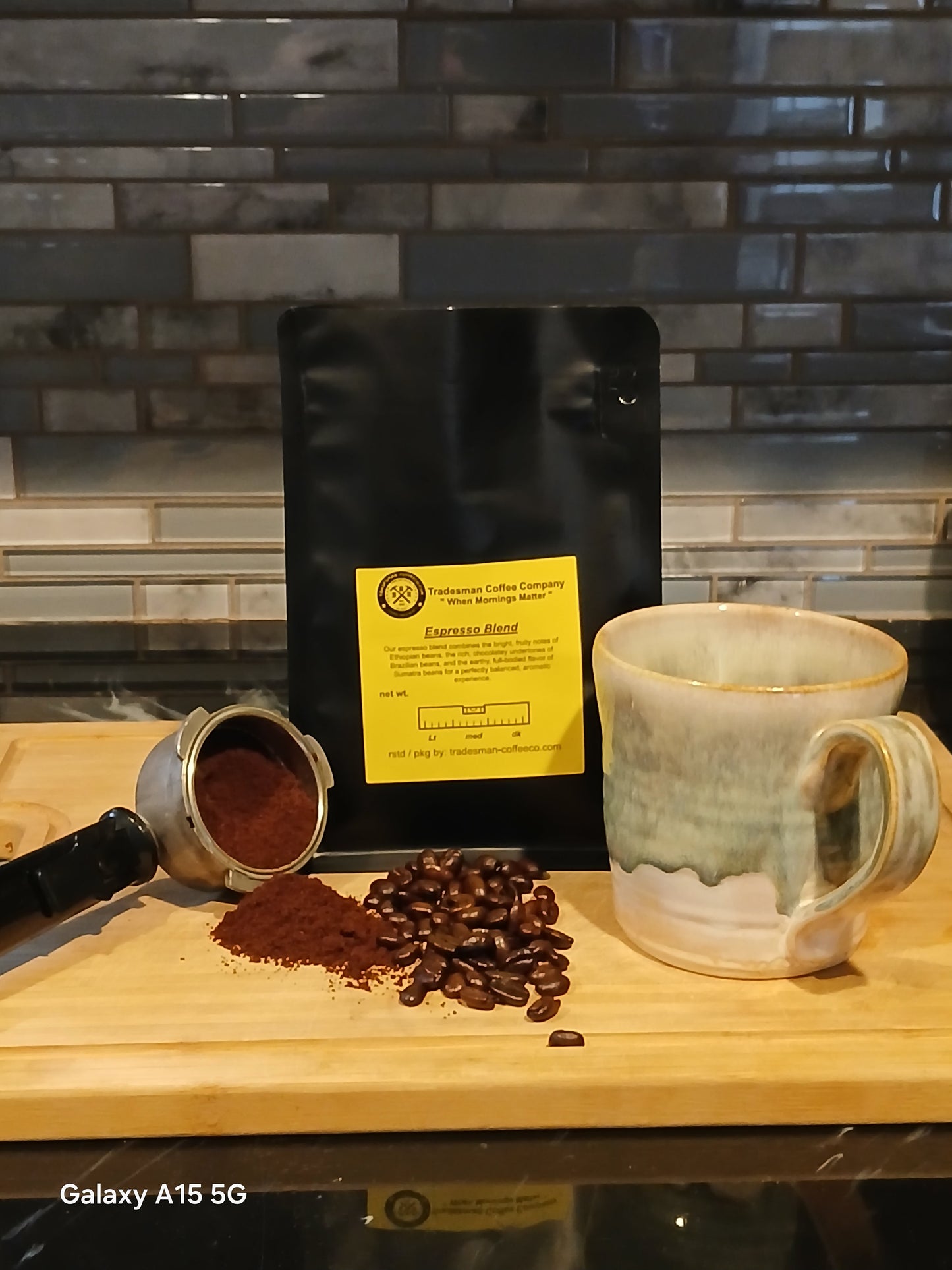 ESPRESSO BLEND: Rich, bold espresso blend, expertly roasted to perfection