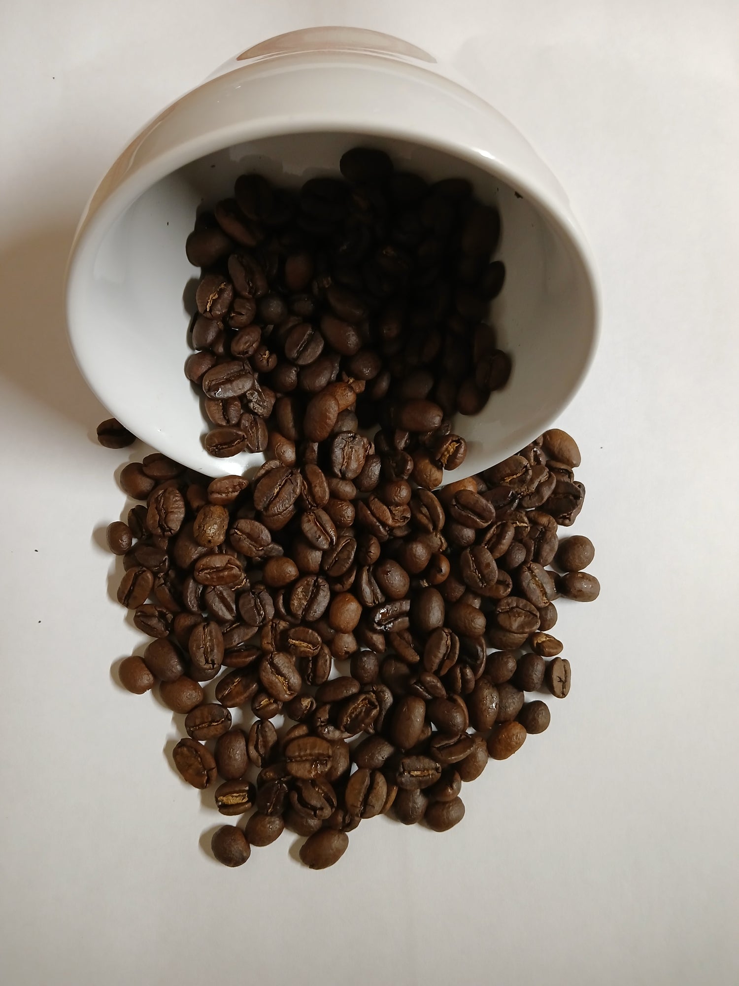 ROASTED COFFEE:  Premium,rich aroma, bold flavors, velvety smooth coffee